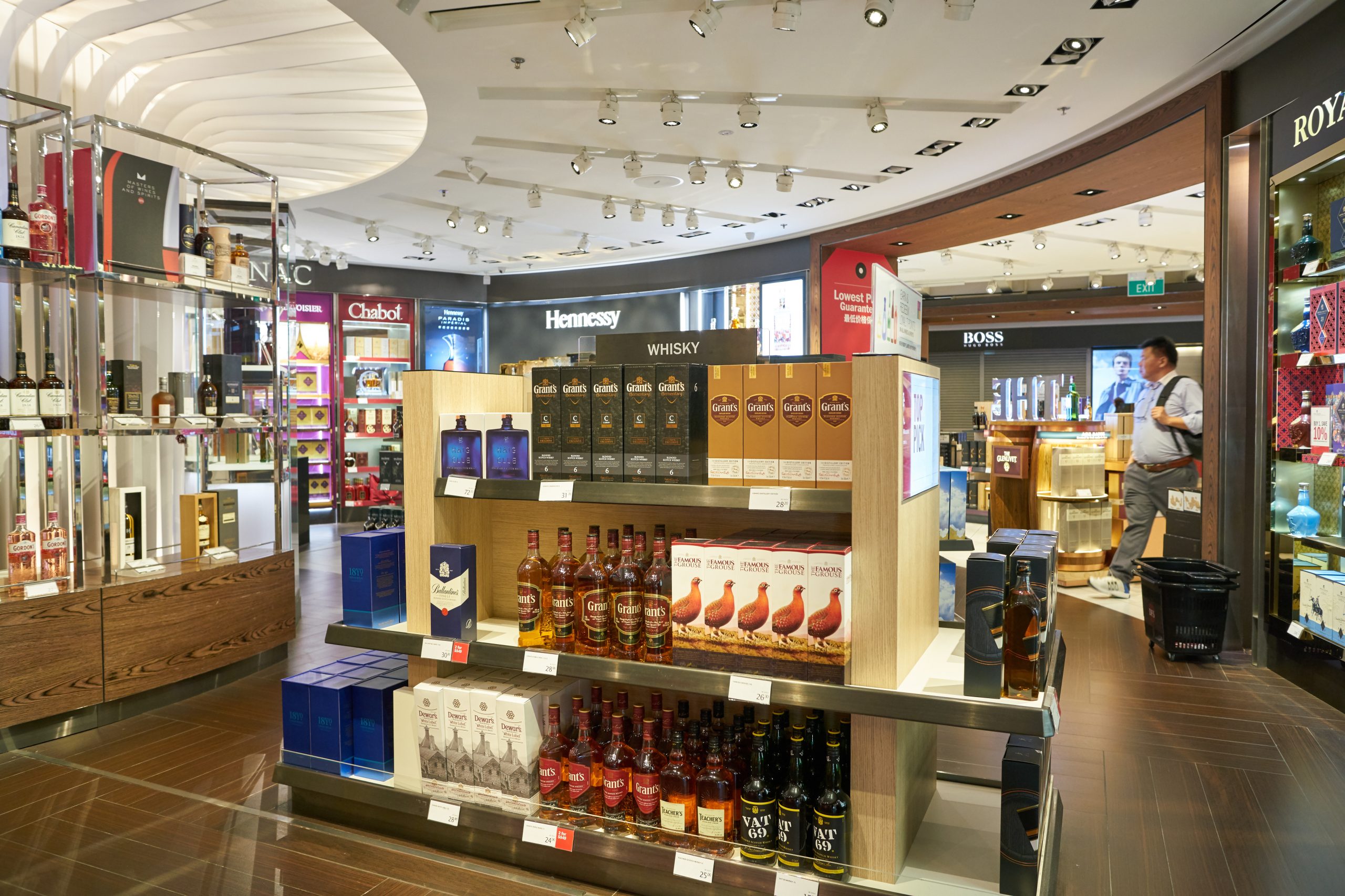 SINGAPORE – CIRCA APRIL, 2019: interior shot of DFS Wine & Spirits shop at Singapore Changi Airport.